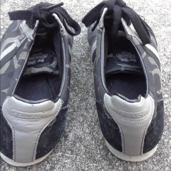 Coach shoes - Picture 3 of 4